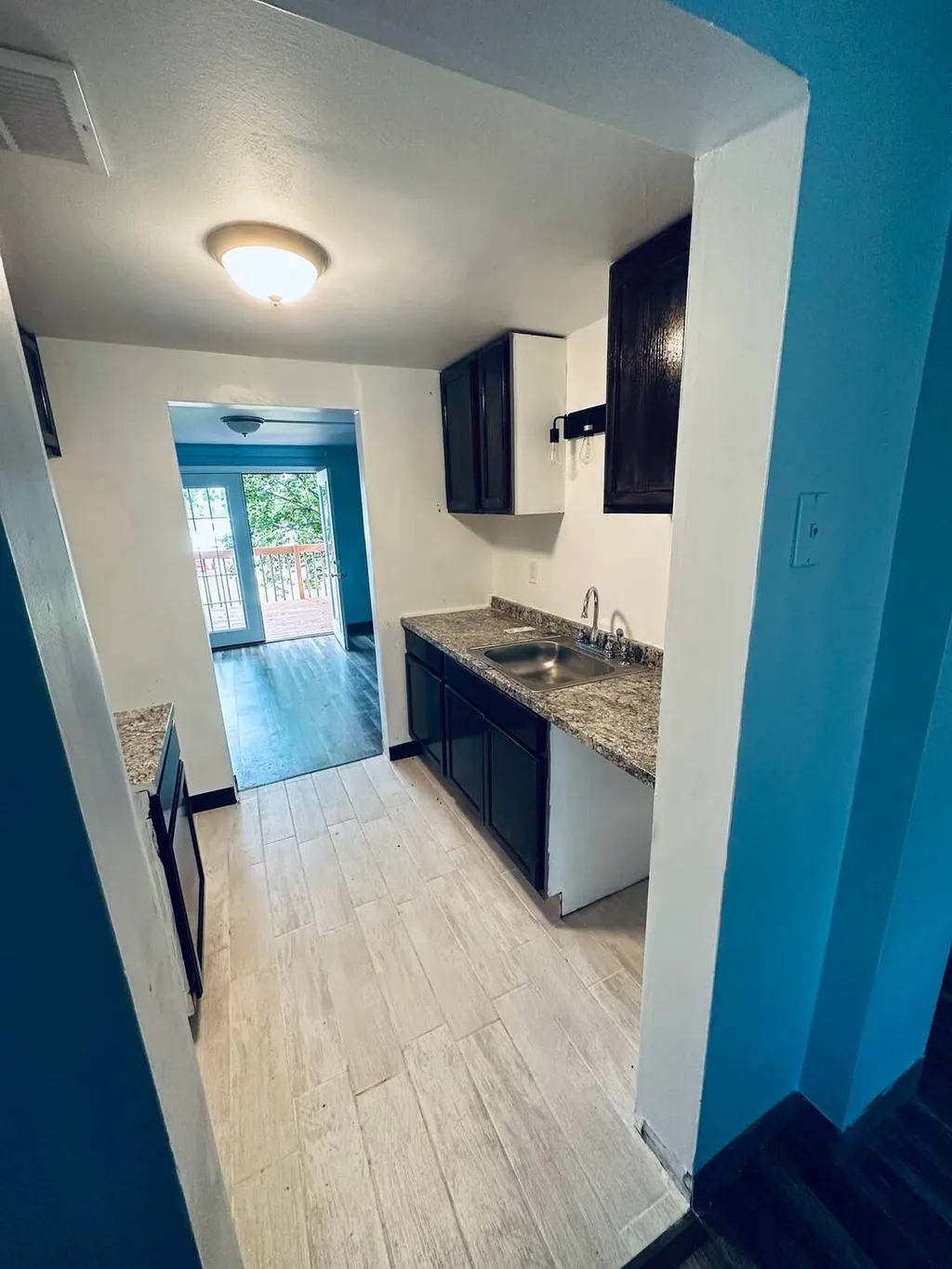 Property at 3730C Hialeah Ct, Liverpool, NY 13090