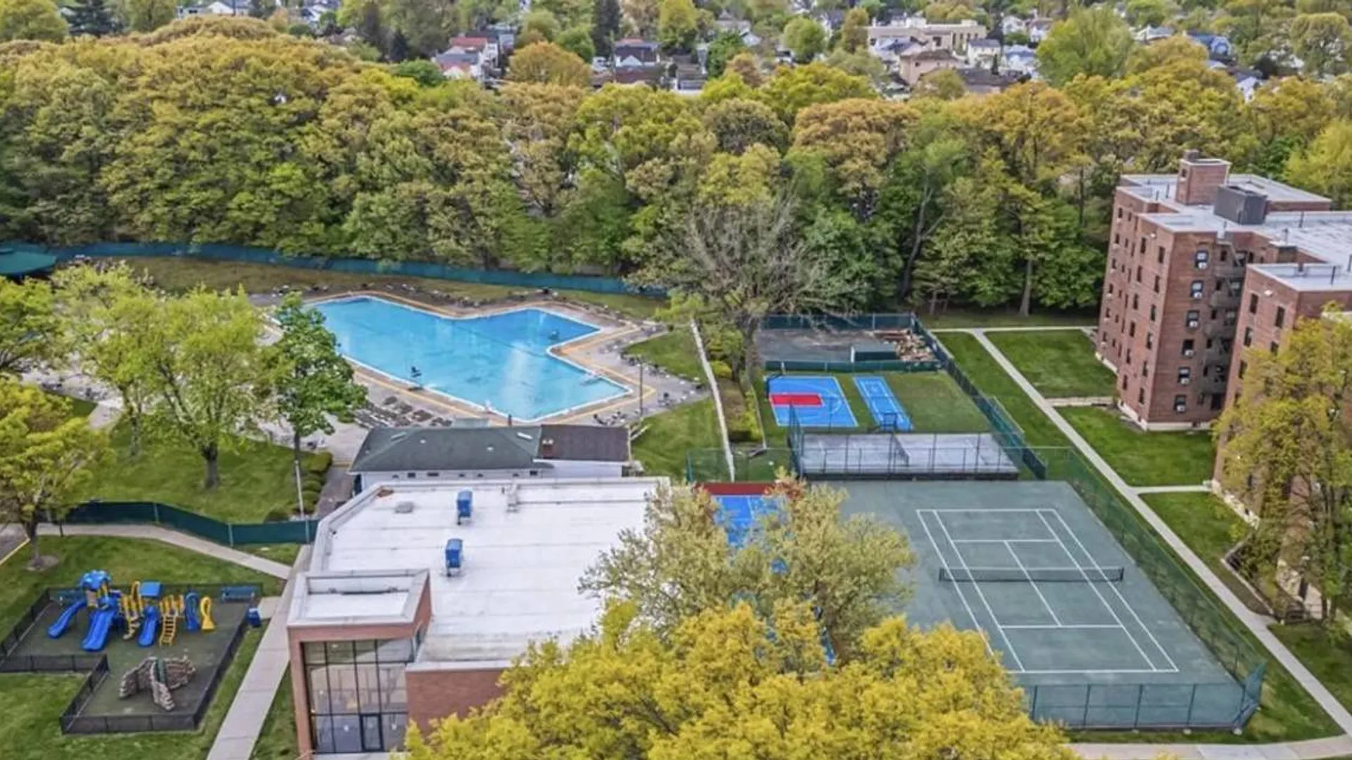 Property at 213-01 75th Avenue, Oakland Gardens, NY 11364 16