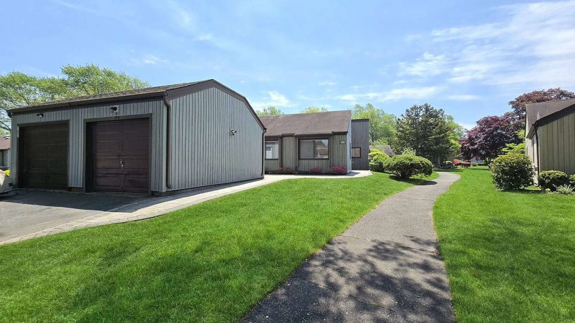 Property at 180 Strathmore Gate Drive, Stony Brook, NY 11790 3