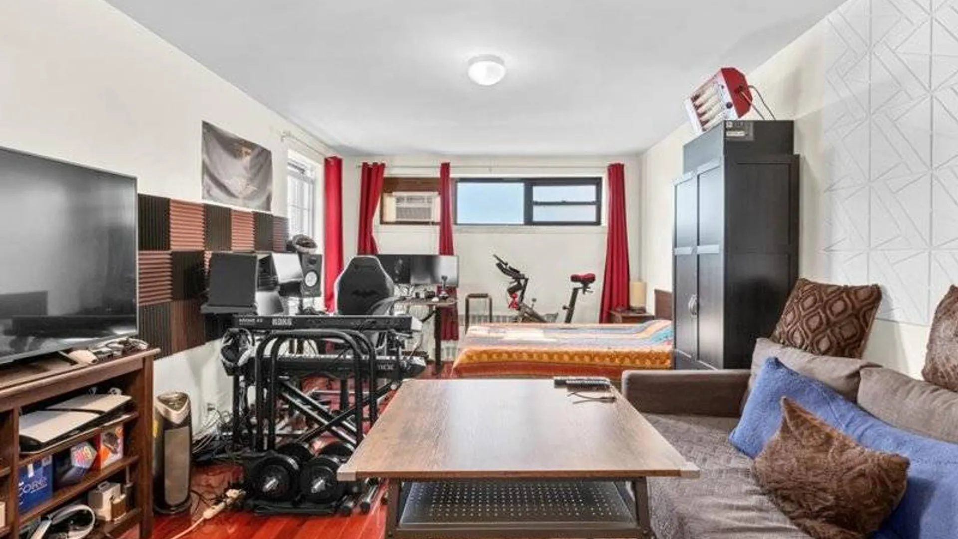 Property at 1275 East 5th Street, Brooklyn, NY 11230 3