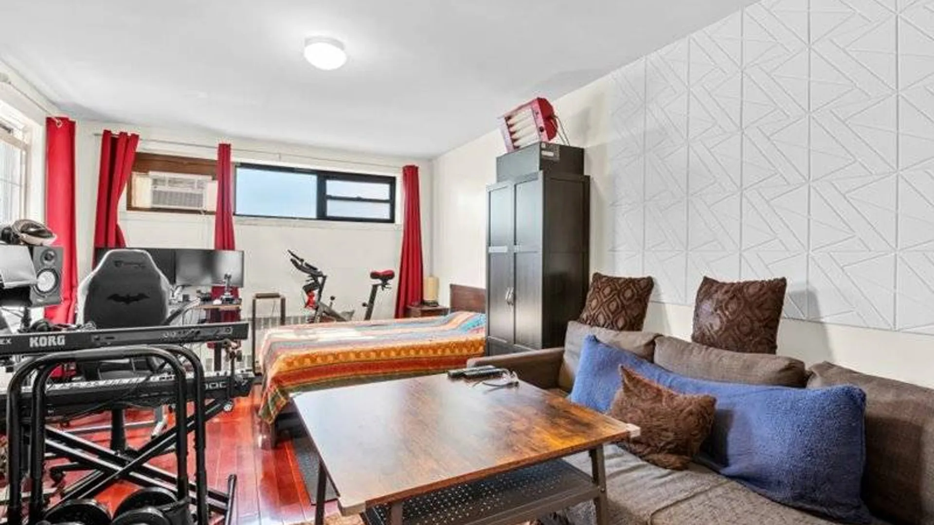 Property at 1275 East 5th Street, Brooklyn, NY 11230 4