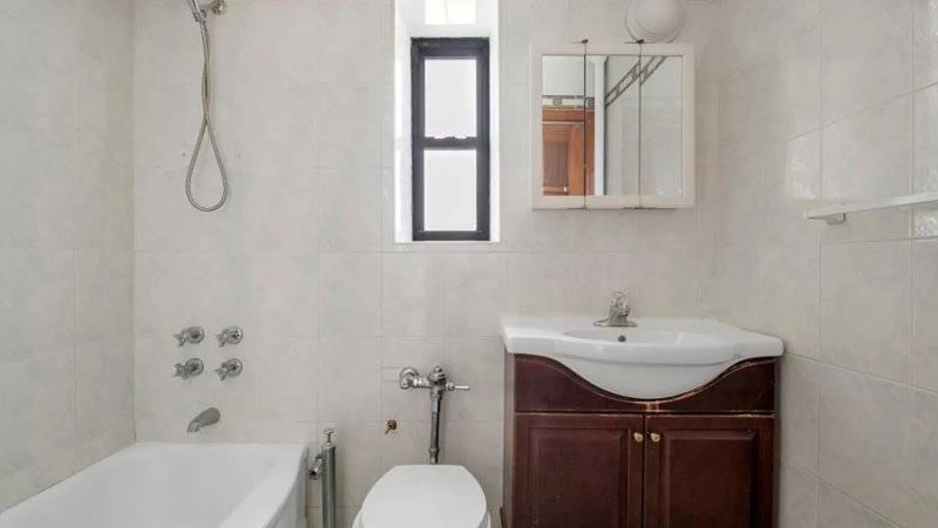 Property at 1275 East 5th Street, Brooklyn, NY 11230 10