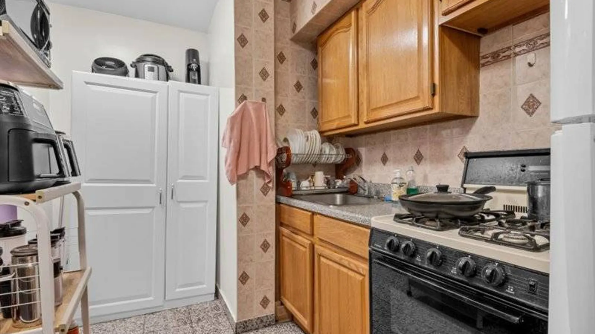 Property at 1275 East 5th Street, Brooklyn, NY 11230 8