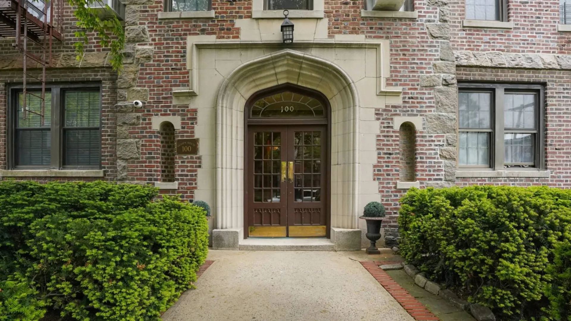 Property at 100 Parkway, Bronxville, NY 10538 2