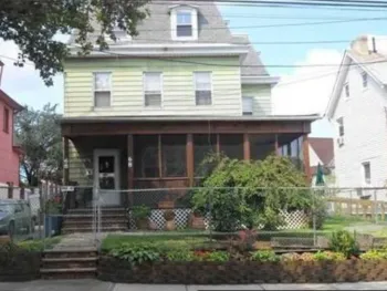 Property at 68 Taylor St, Staten Island, NY 10310