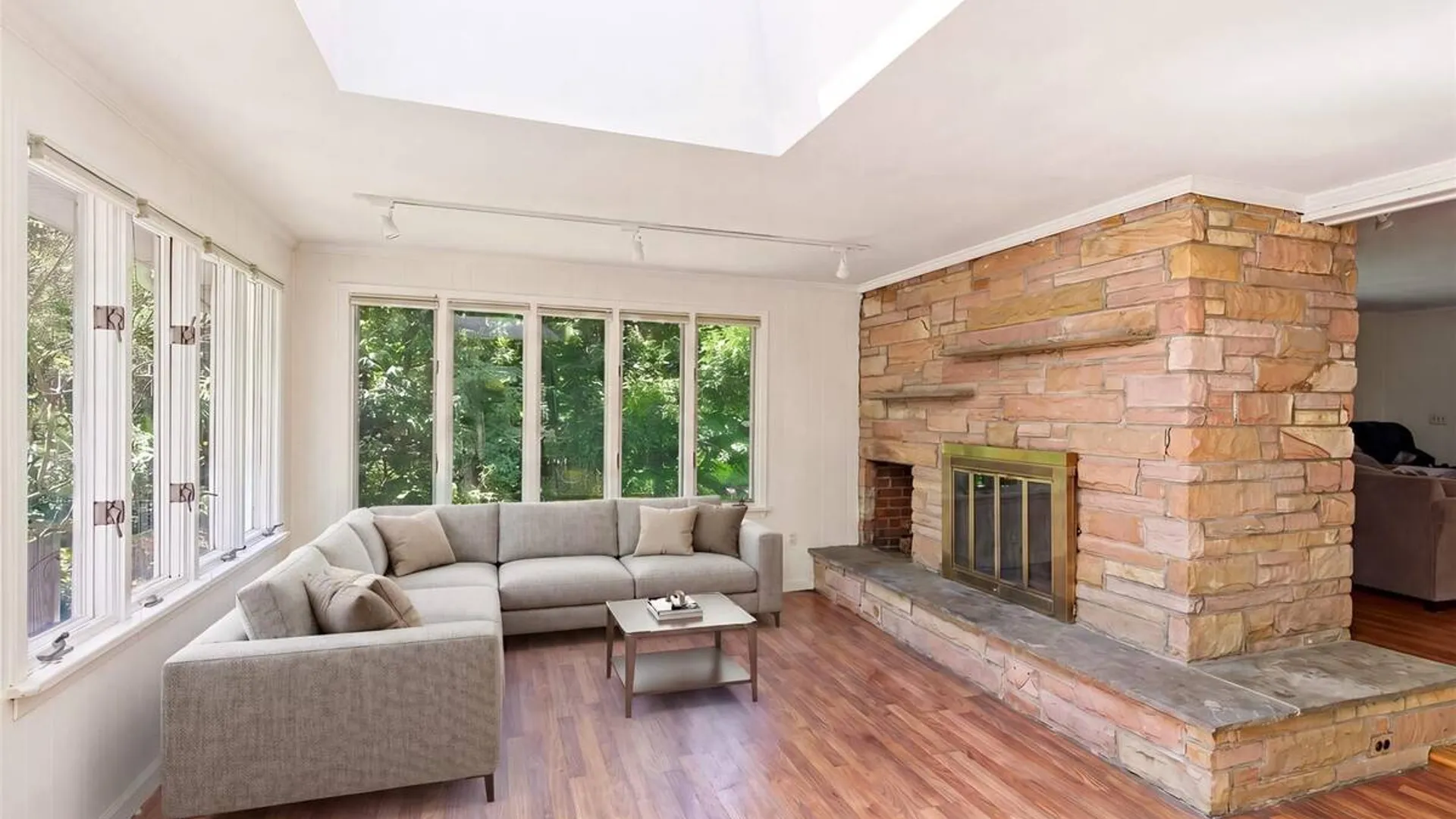 Property at 106 Vineyard Road, Huntington, NY 11743 14