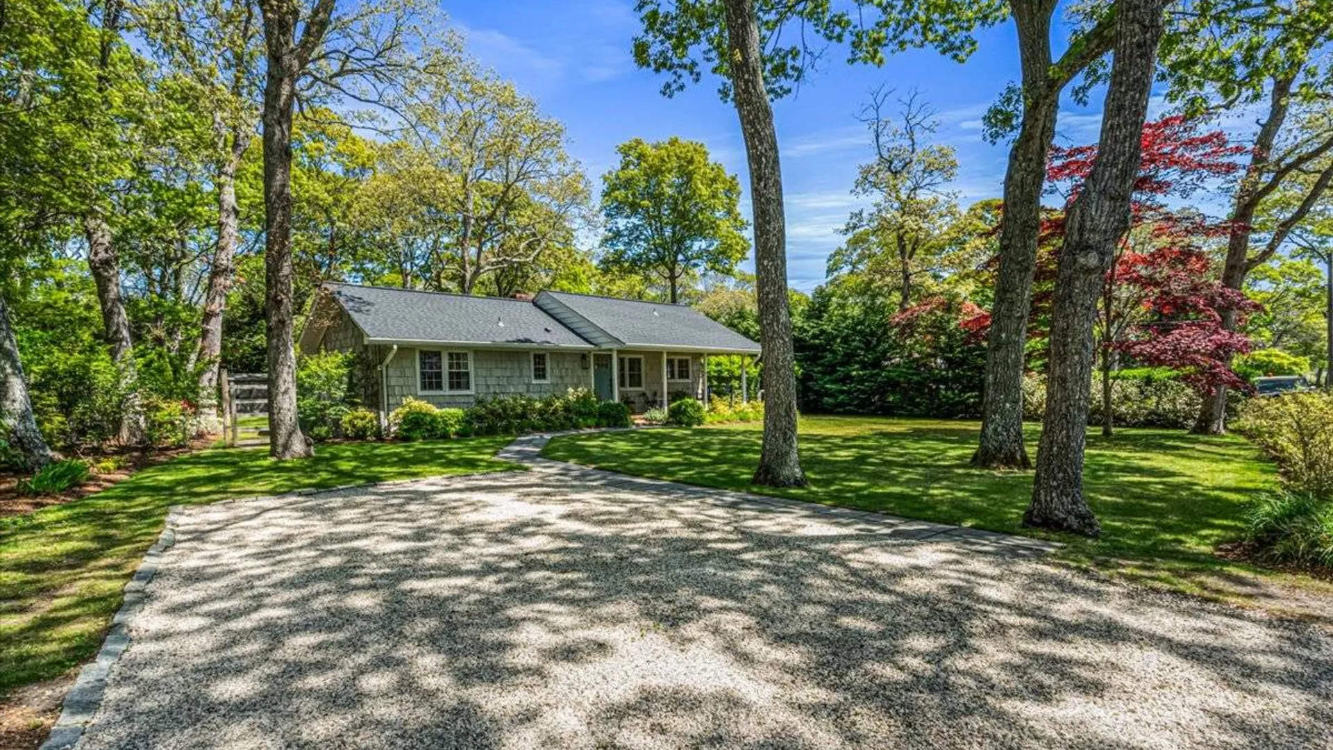 Property at 20 SHINNECOCK LN, Hampton Bays, NY 11946 3