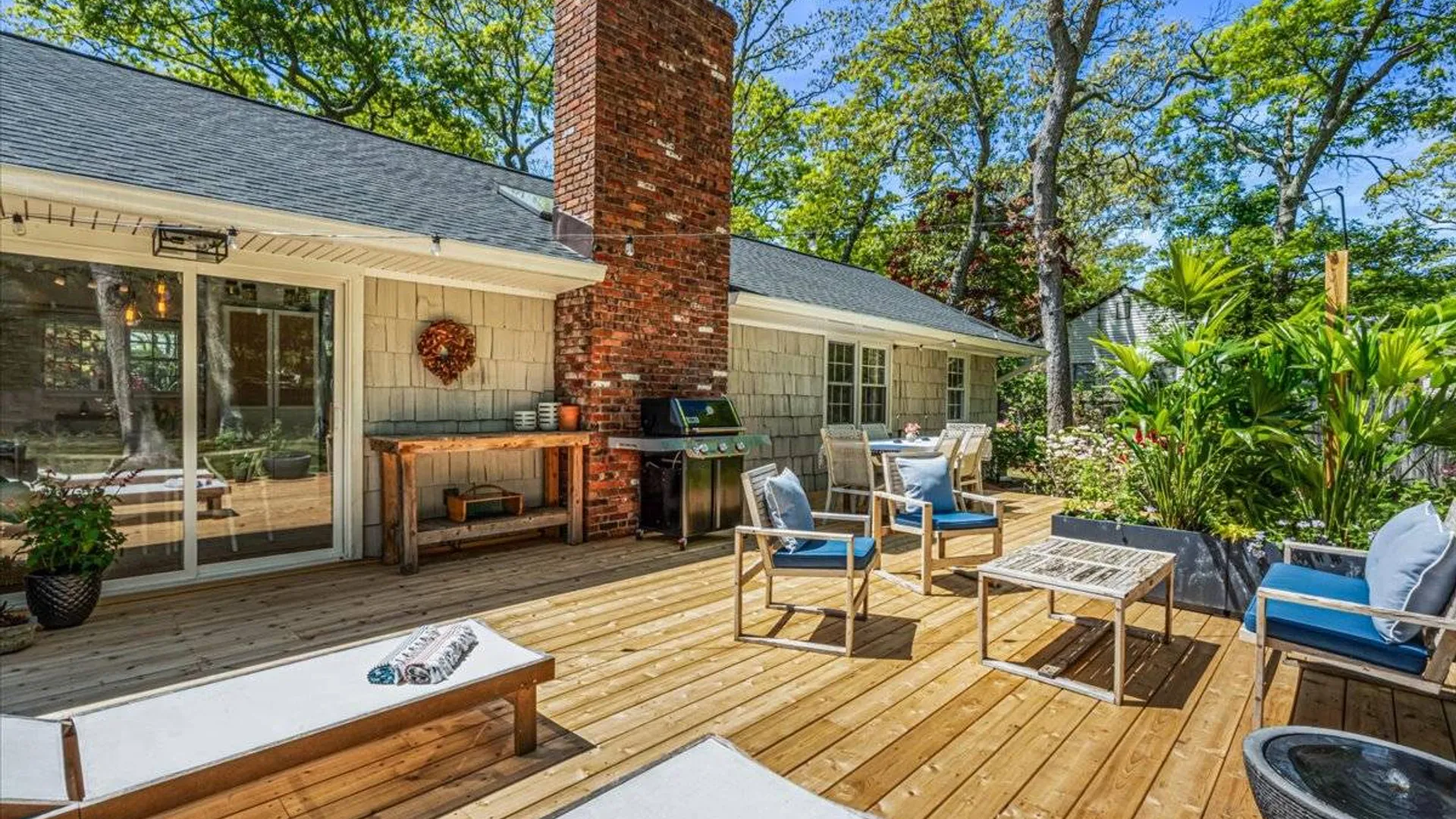 Property at 20 SHINNECOCK LN, Hampton Bays, NY 11946 23
