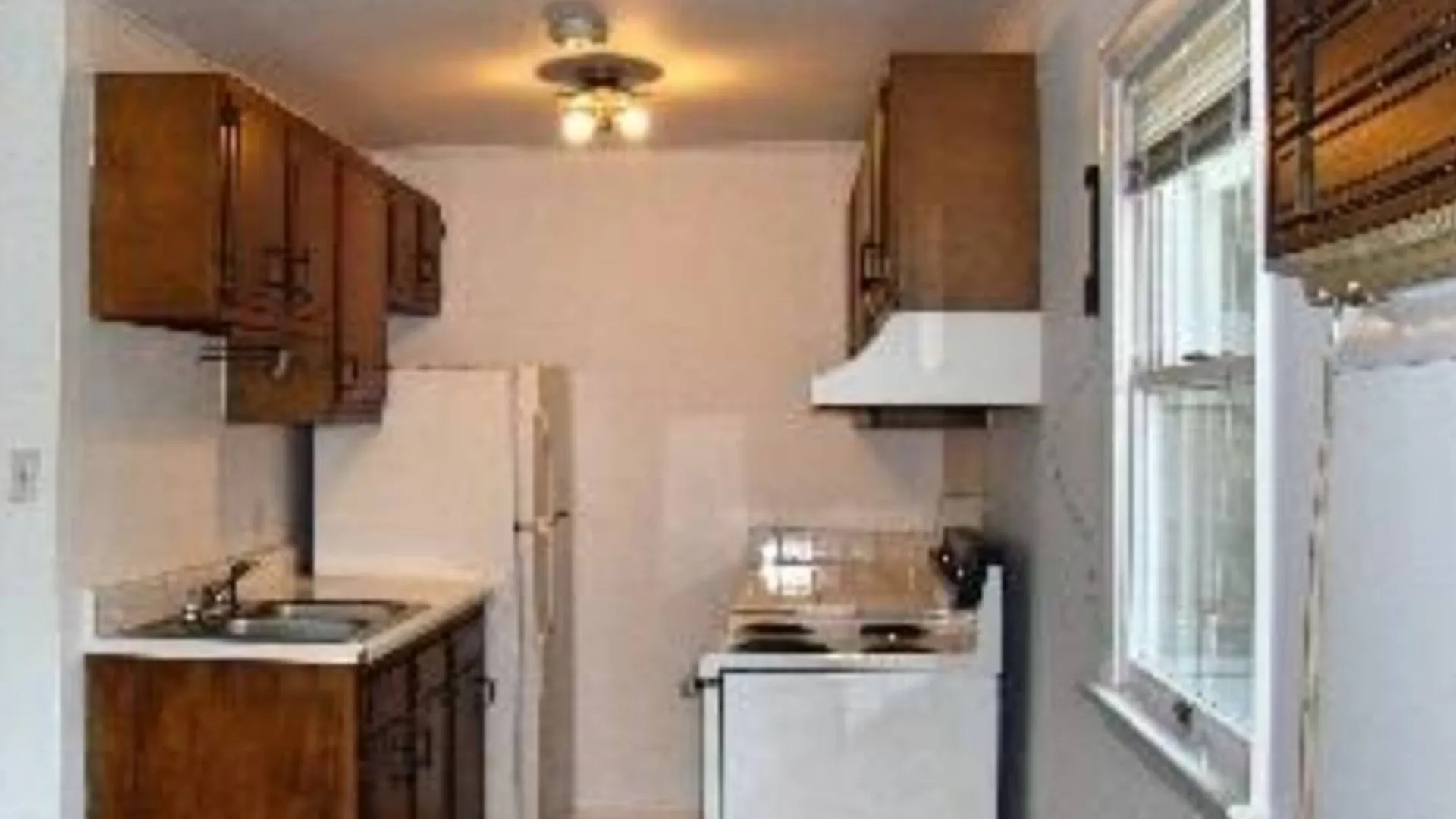 Property at 24 Jefferson Ave, Jeffersonville, NY 12748 4