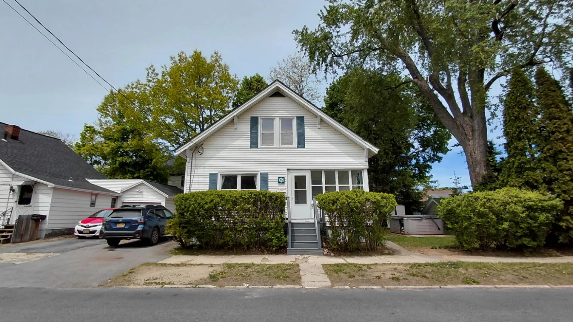 Property at 29 Woodward Ave, Gloversville, NY 12078 4