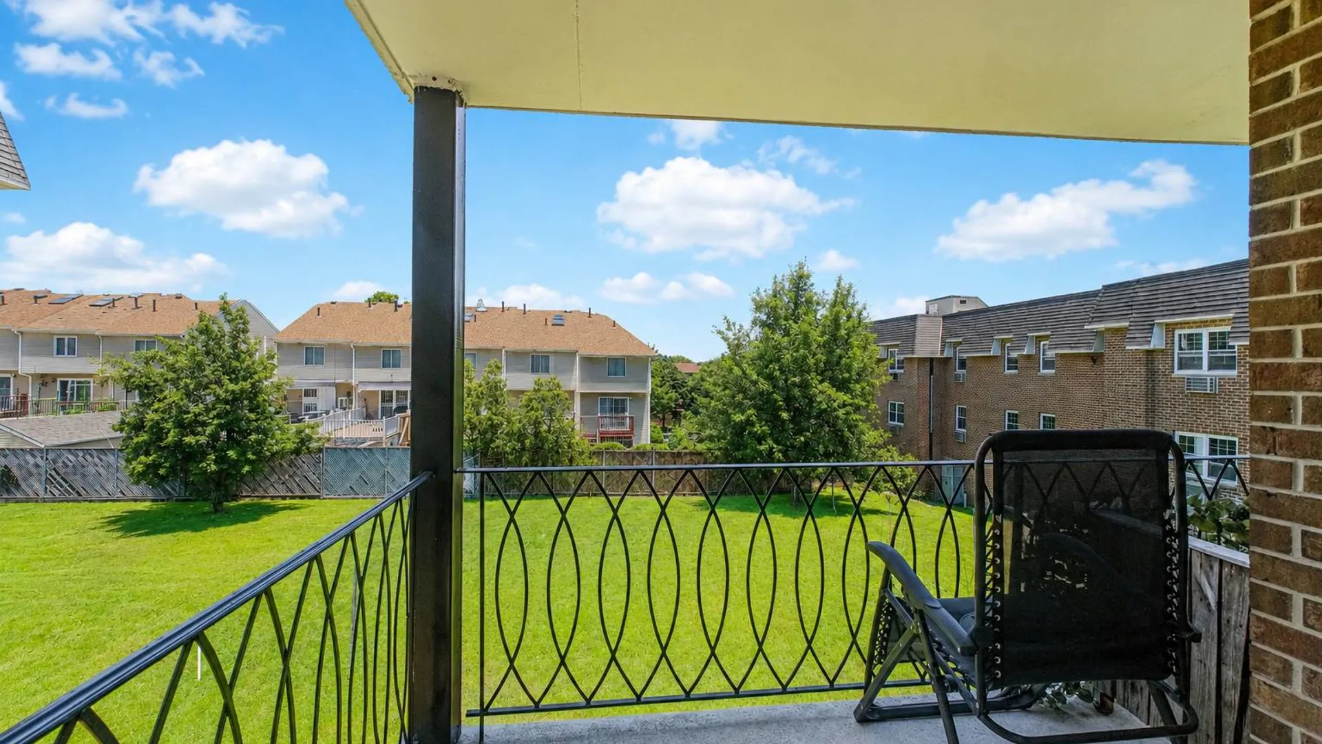 Property at 412 Maryland Ave, Staten Island, NY 10305 10