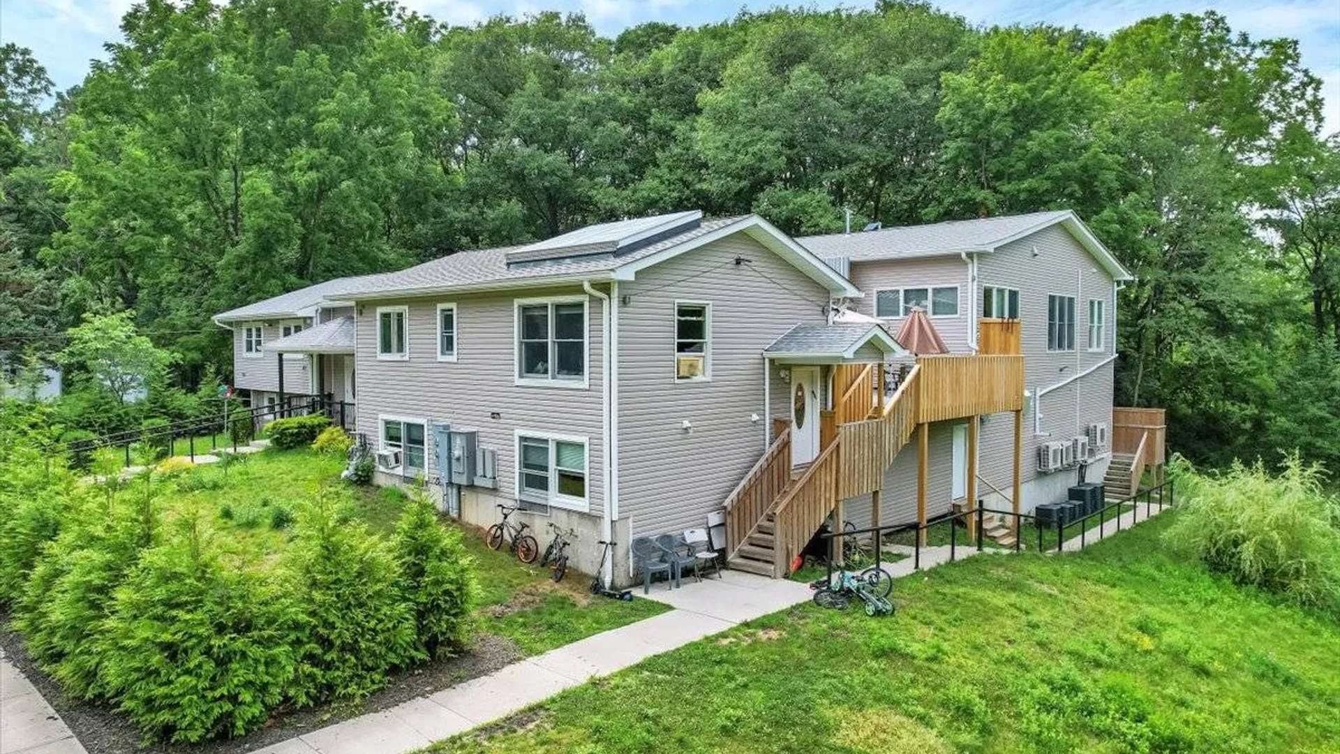 Property at 43 Freeland St, Monroe, NY 10950 5