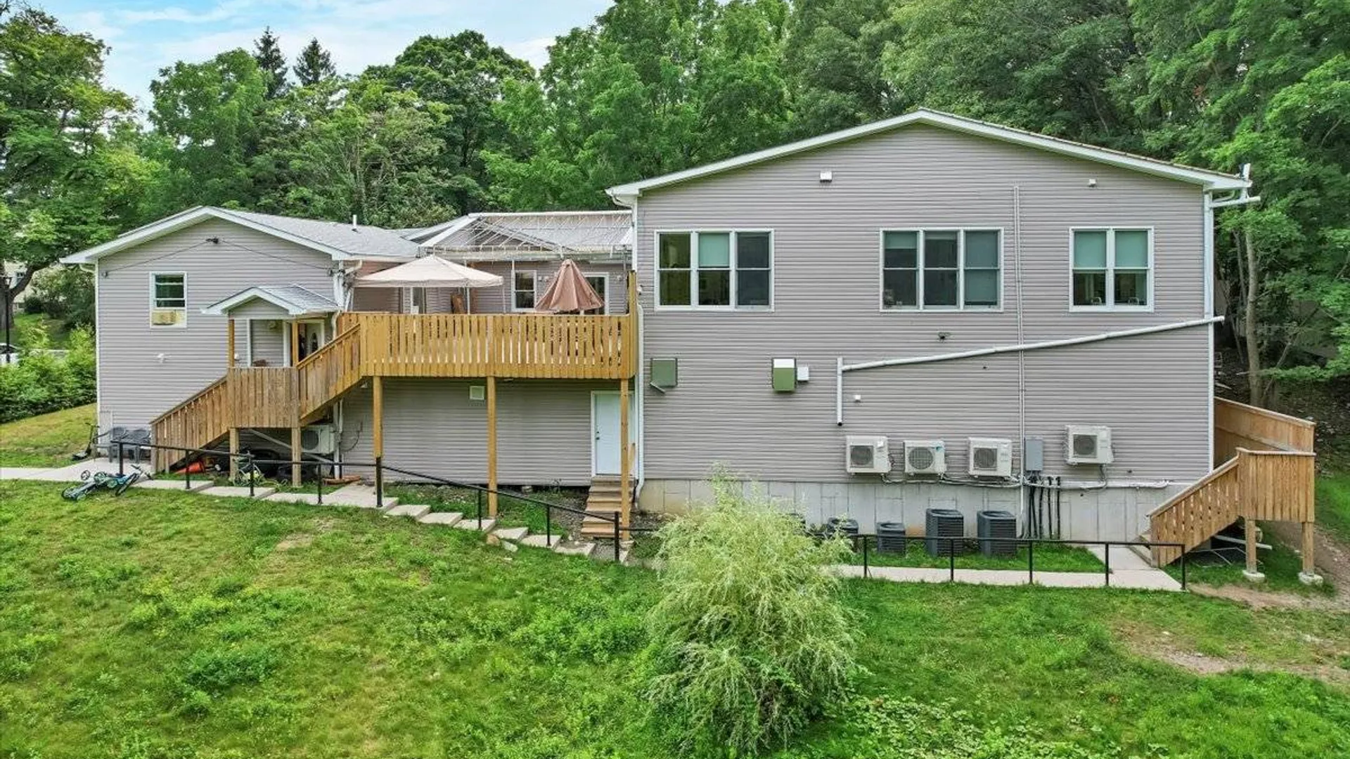 Property at 43 Freeland St, Monroe, NY 10950 10