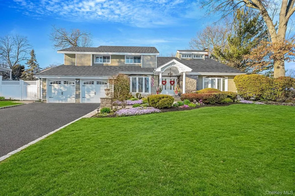 Property at 10 Alpine Court, Smithtown, NY 11787