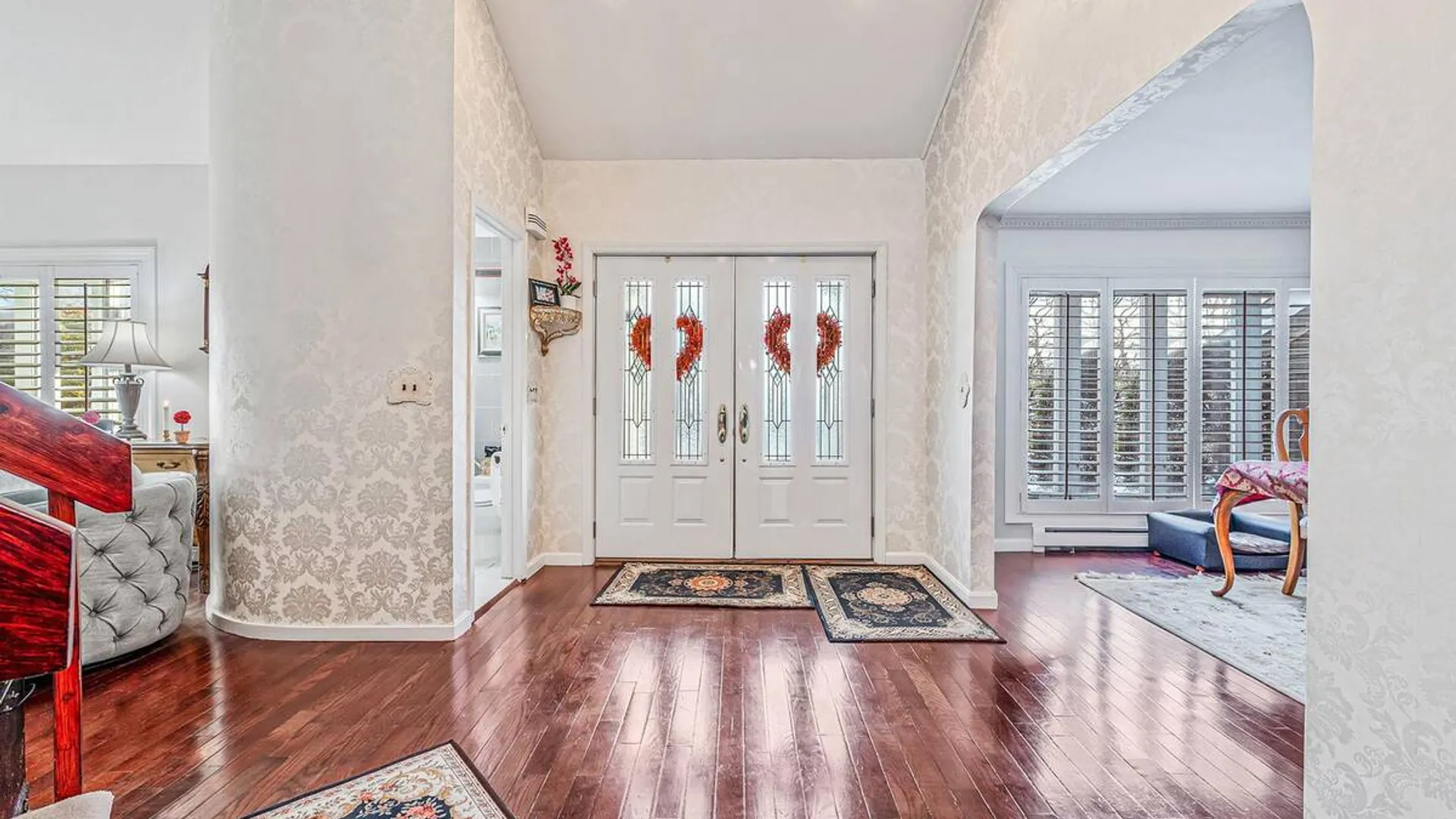 Property at 10 Alpine Court, Smithtown, NY 11787 6
