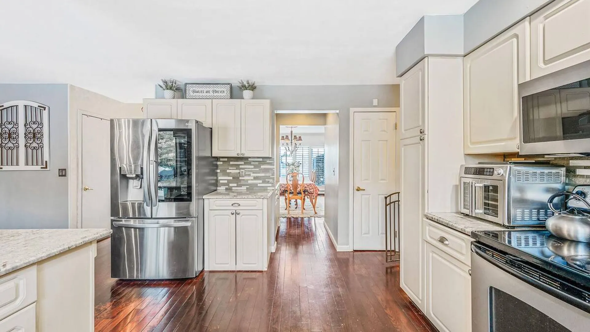 Property at 10 Alpine Court, Smithtown, NY 11787 15