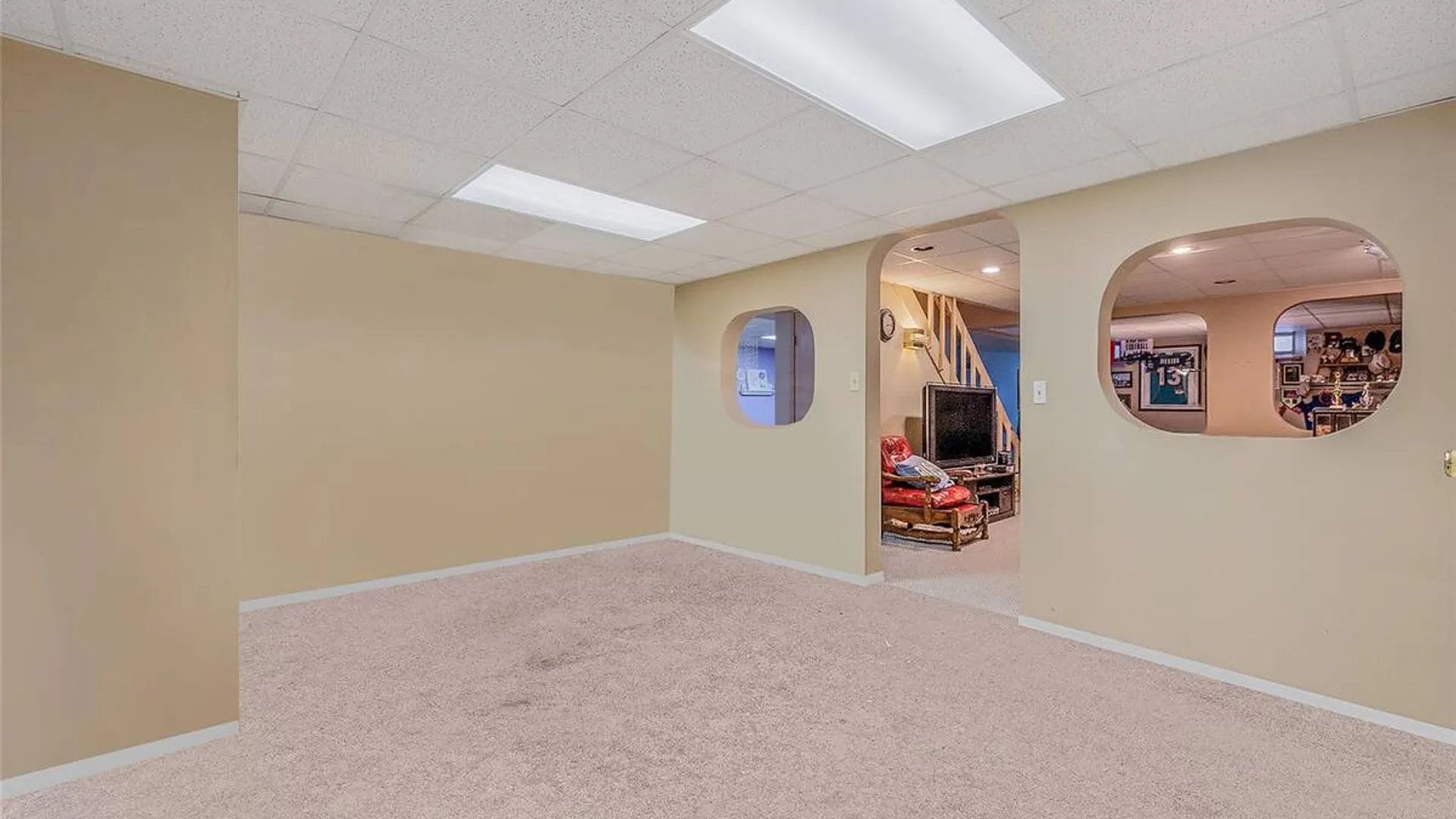 Property at 10 Alpine Court, Smithtown, NY 11787 37