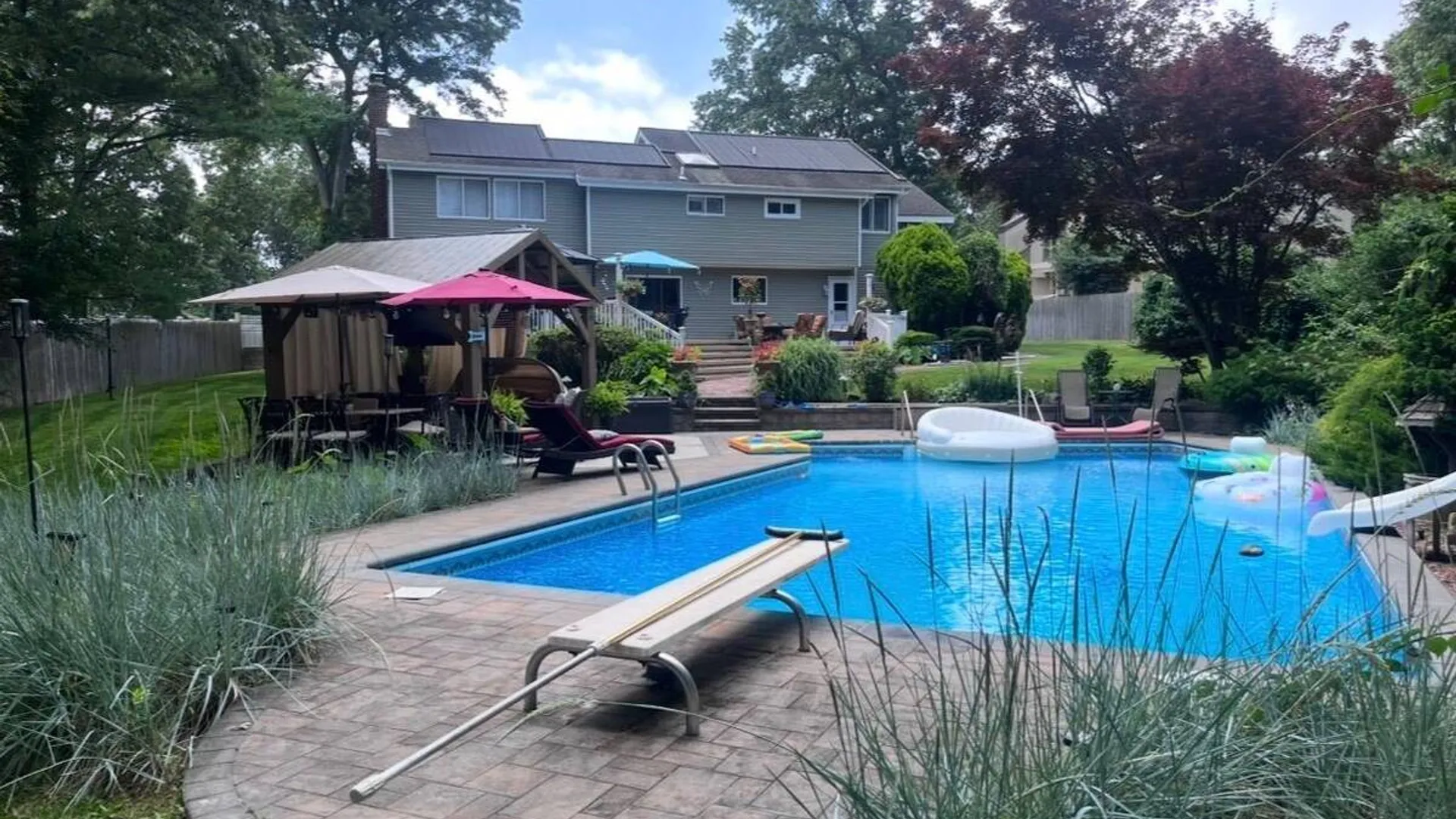 Property at 10 Alpine Court, Smithtown, NY 11787 45