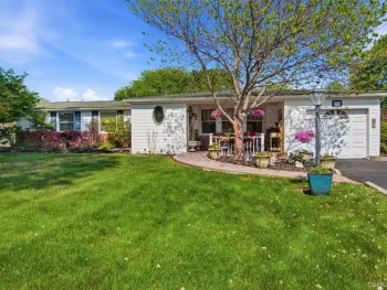 Property at 33 Fraternity Lane, Stony Brook, NY 11790