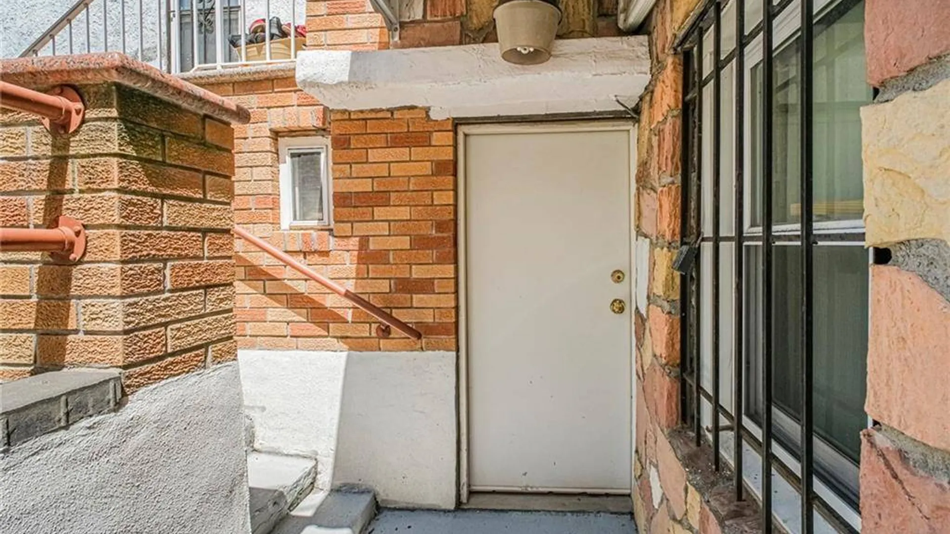Property at 321 Essex St, Brooklyn, NY 11208 3