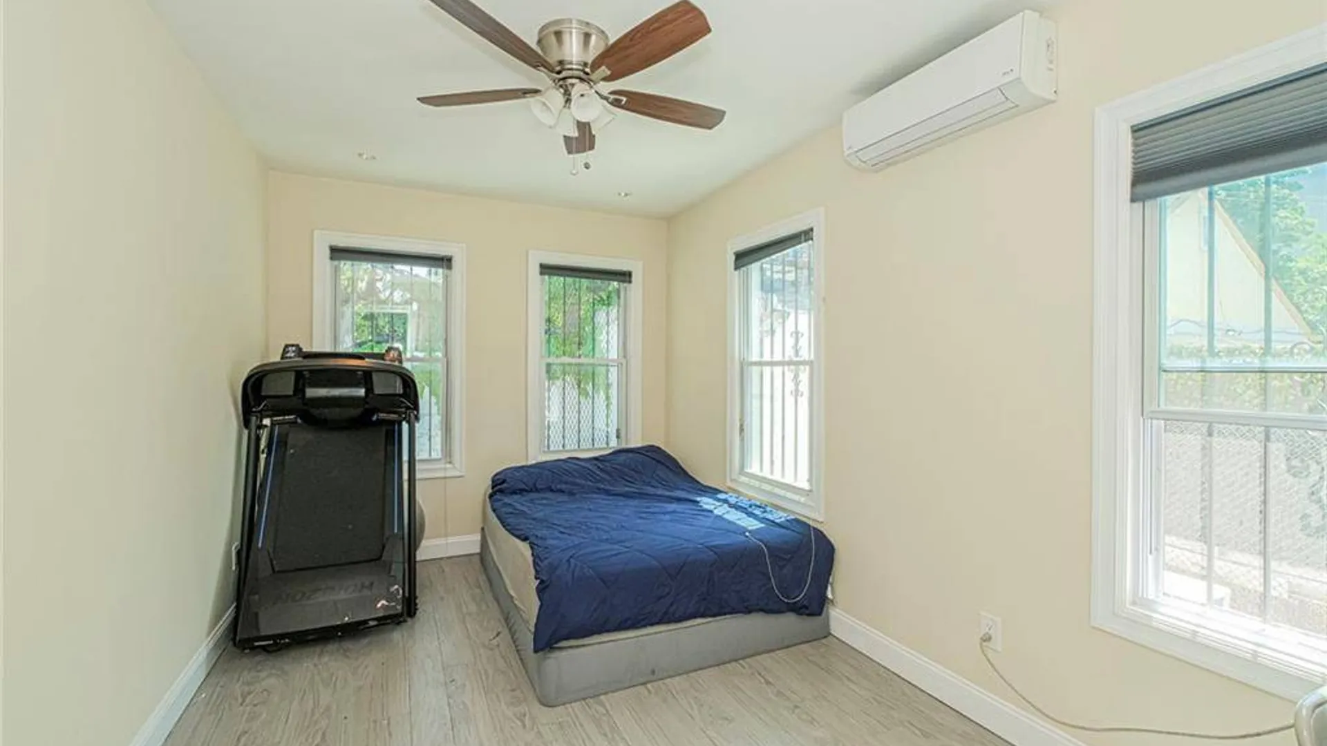 Property at 321 Essex St, Brooklyn, NY 11208 20