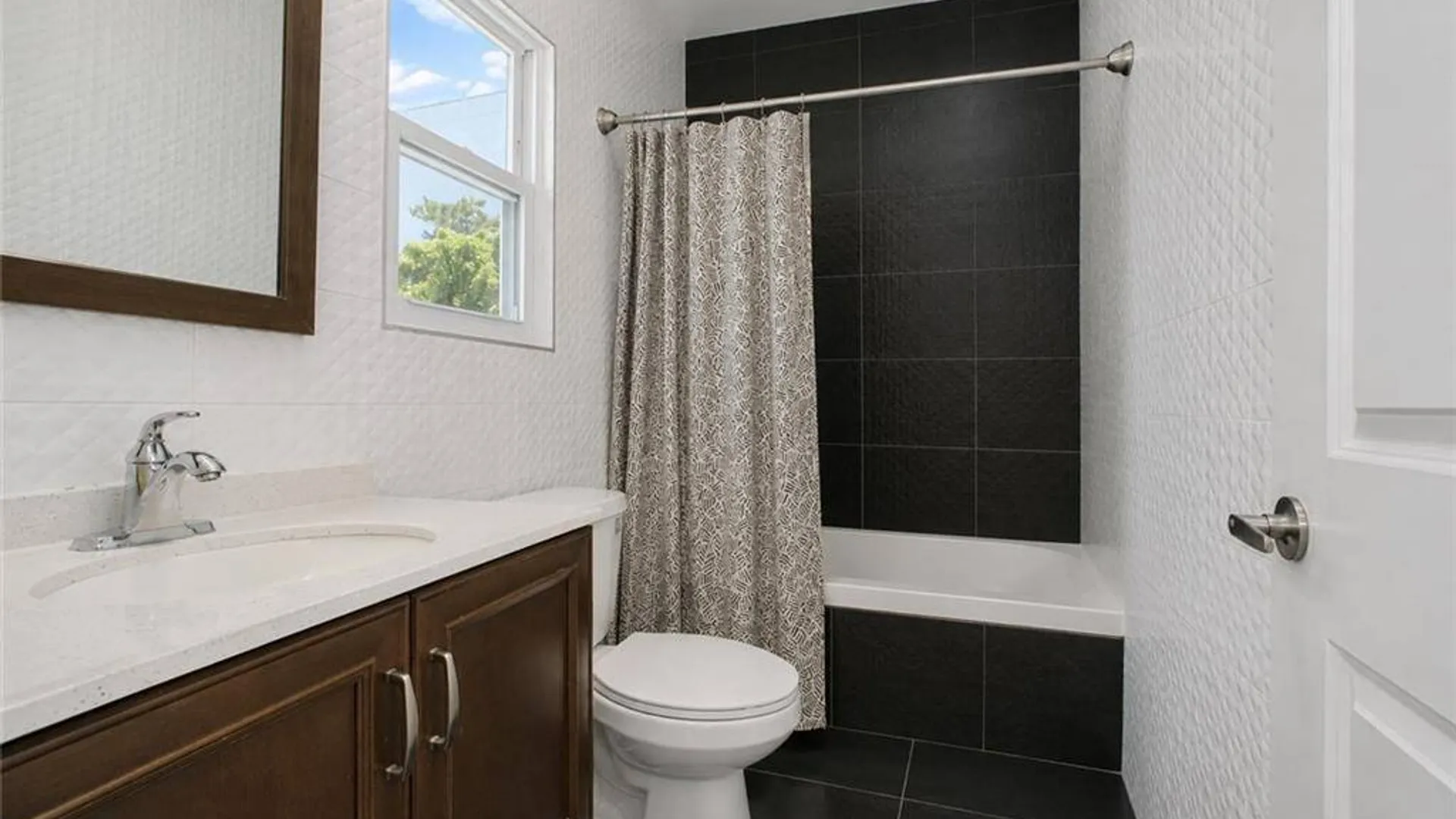 Property at 321 Essex St, Brooklyn, NY 11208 26