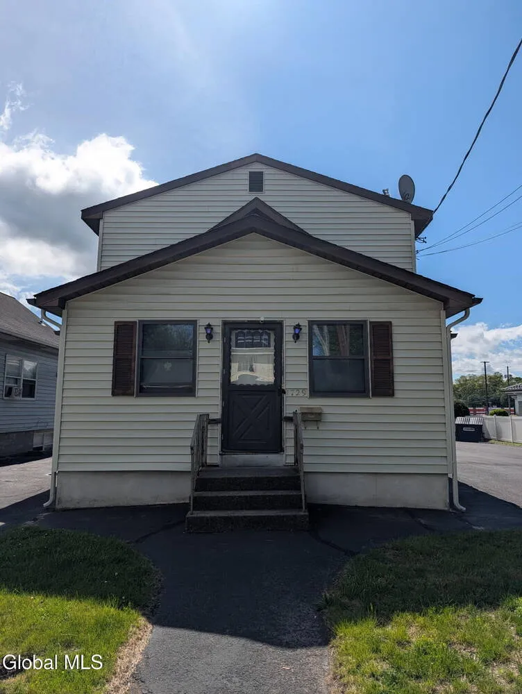 Property at 1729 Ferguson Street, Rotterdam, NY 12303