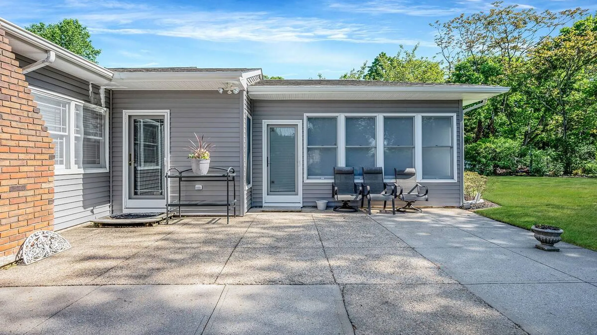 Property at 17 N Durkee Lane, East Patchogue, NY 11772 8