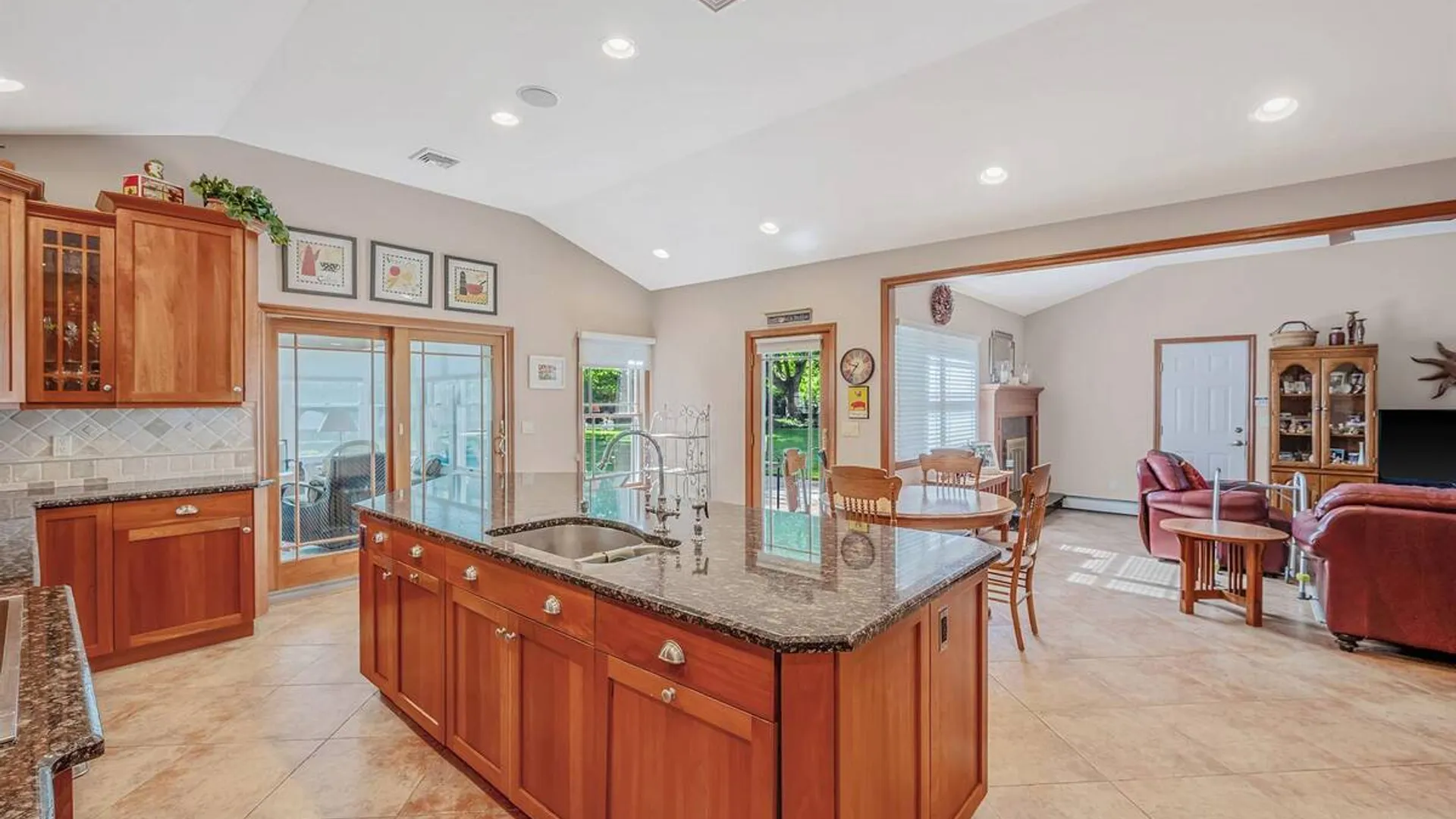 Property at 17 N Durkee Lane, East Patchogue, NY 11772 28