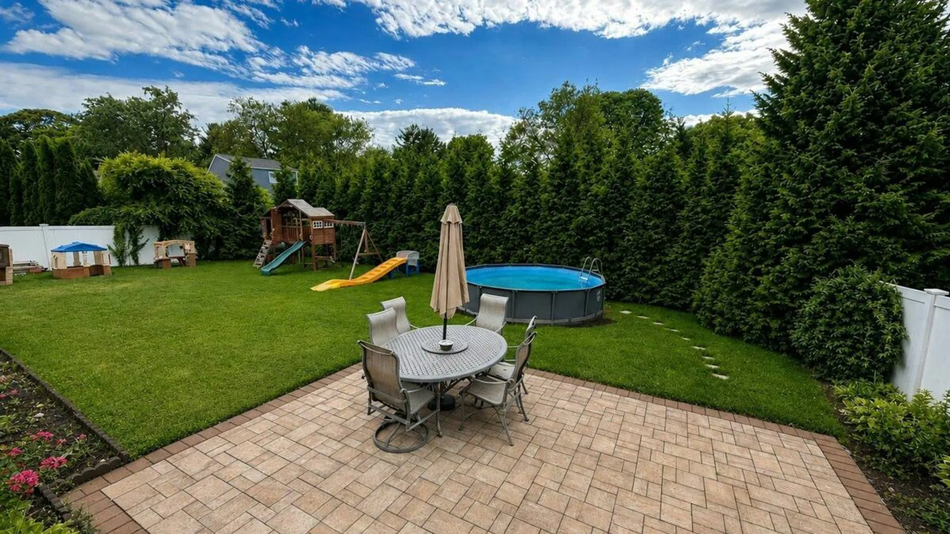 Property at 3 Win Haven Lane, Commack, NY 11725 17