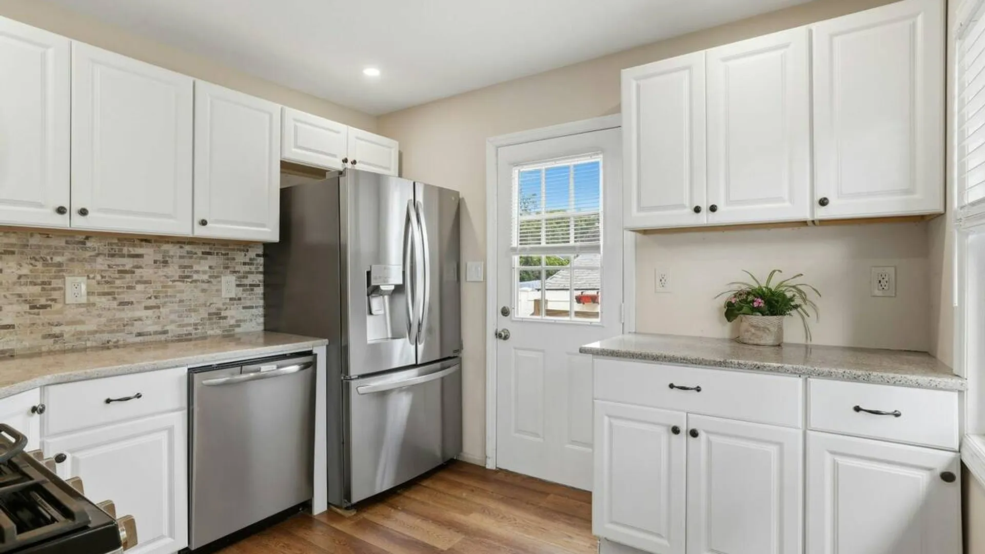 Property at 3 Win Haven Lane, Commack, NY 11725 10