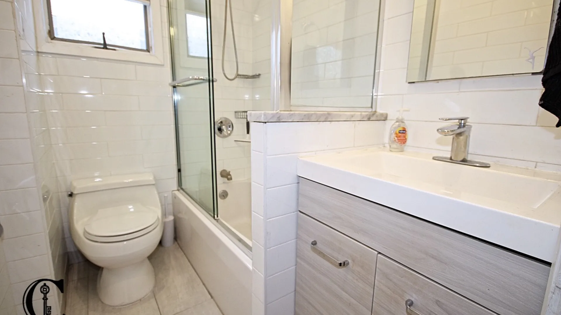 Property at 131 Cedarview Ave, Staten Island, NY 10306 14