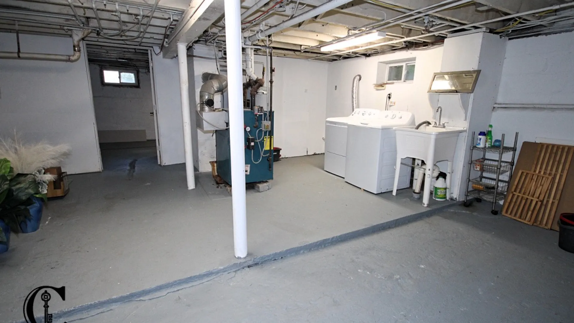 Property at 131 Cedarview Ave, Staten Island, NY 10306 20