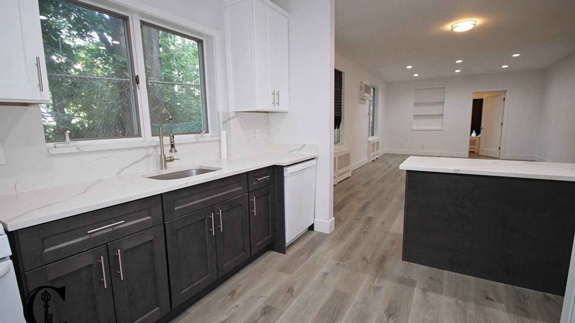 Property at 131 Cedarview Ave, Staten Island, NY 10306 21