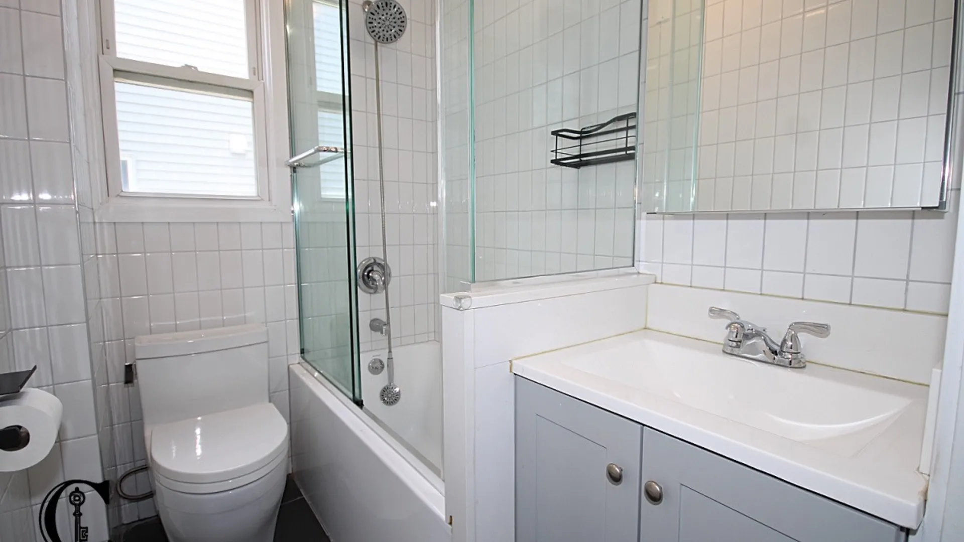 Property at 131 Cedarview Ave, Staten Island, NY 10306 24