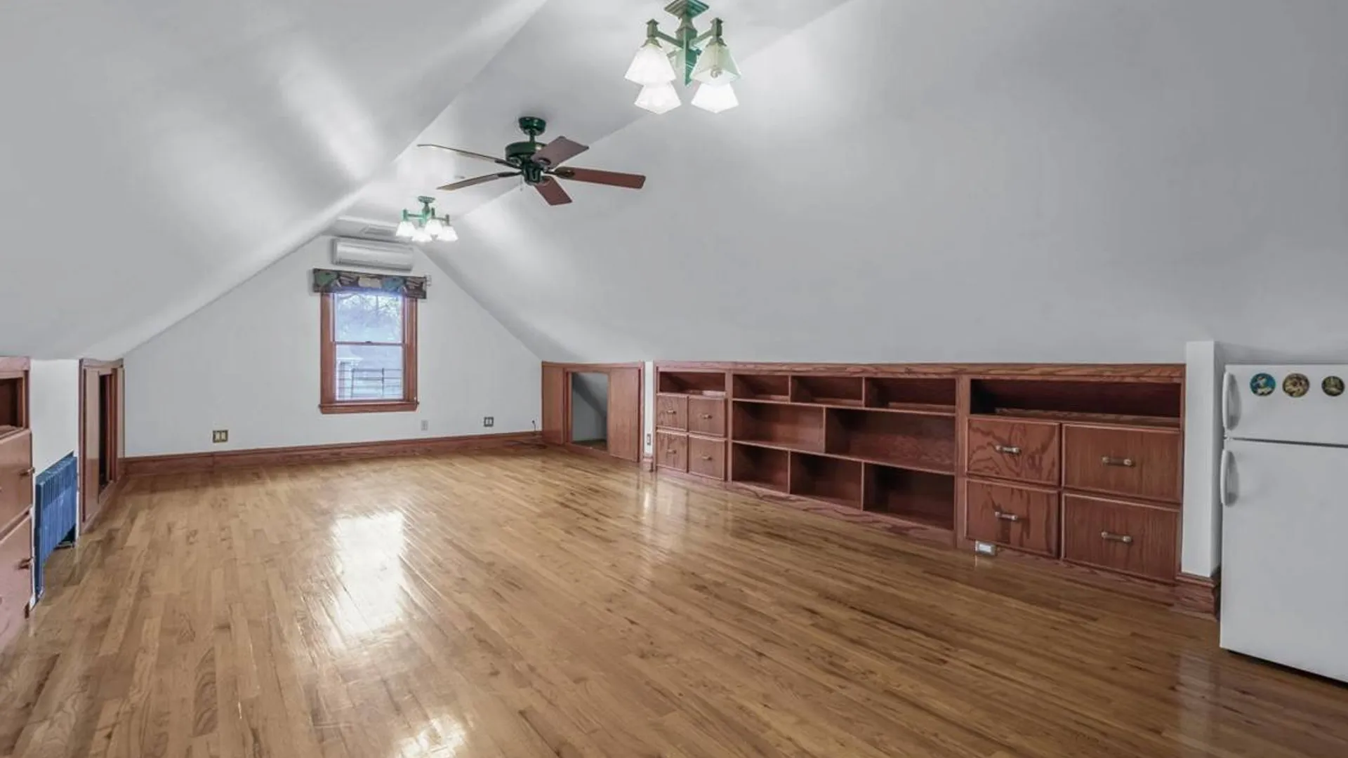 Property at 2807 157th St, Flushing, NY 11354 26
