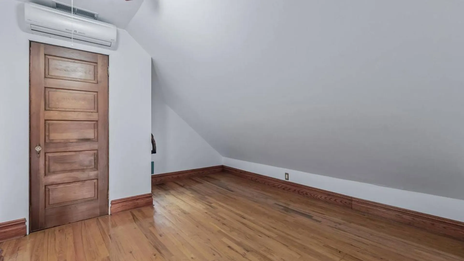 Property at 2807 157th St, Flushing, NY 11354 28