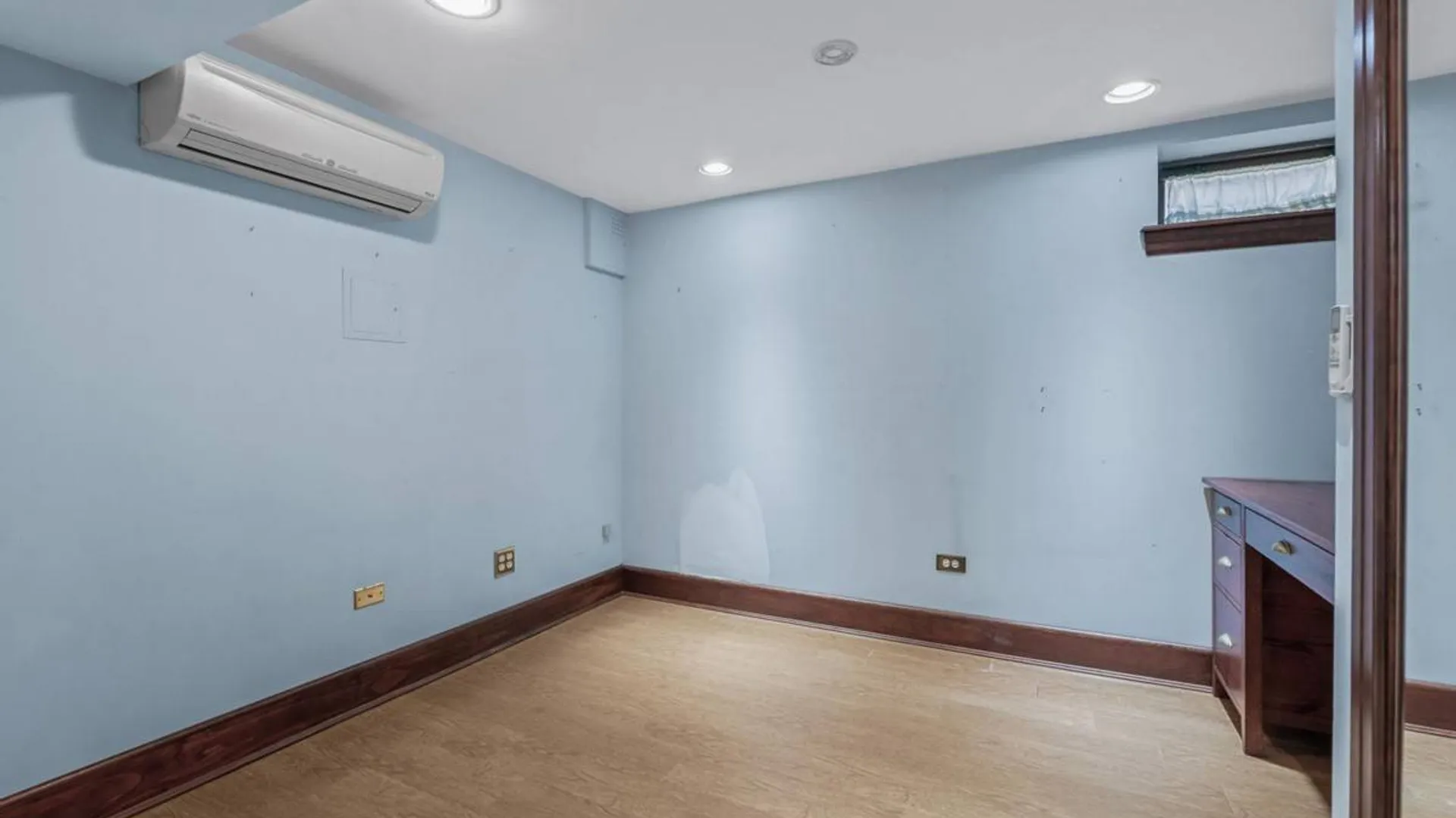 Property at 2807 157th St, Flushing, NY 11354 33