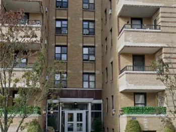 Property at 150 West End Ave, Brooklyn, NY 11235