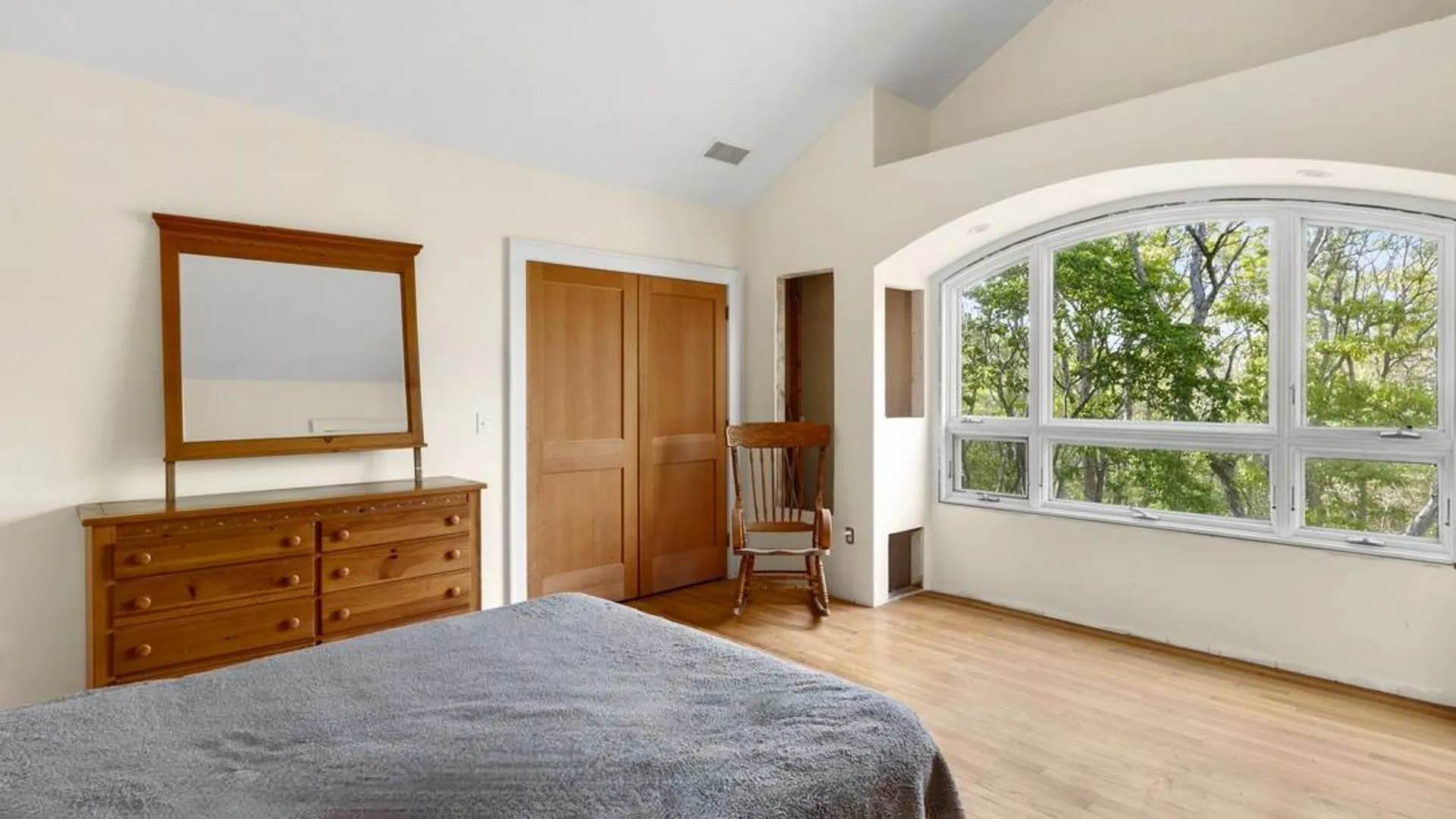 Property at 55 S DAVIS AVE, Montauk, NY 11954 8
