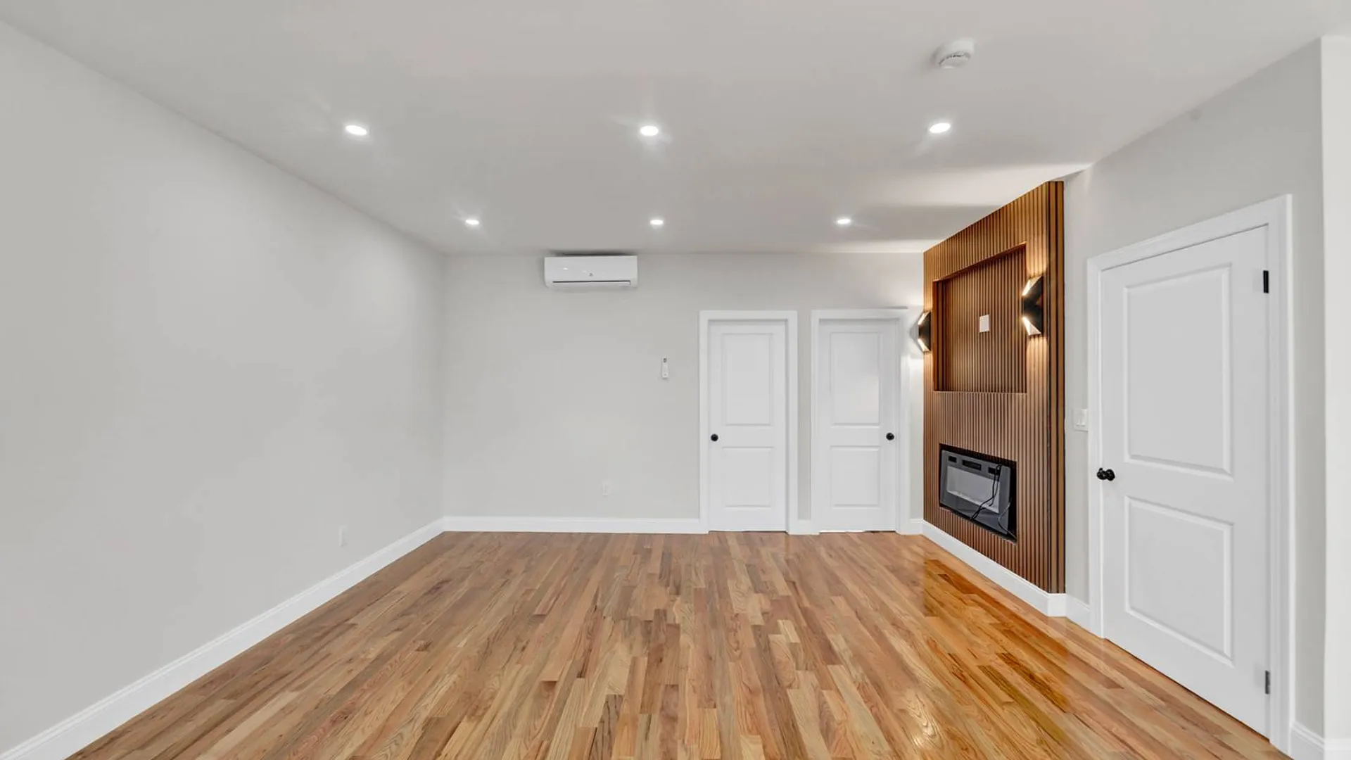 Property at 88-16 97 ave, queens, NY 11416 6