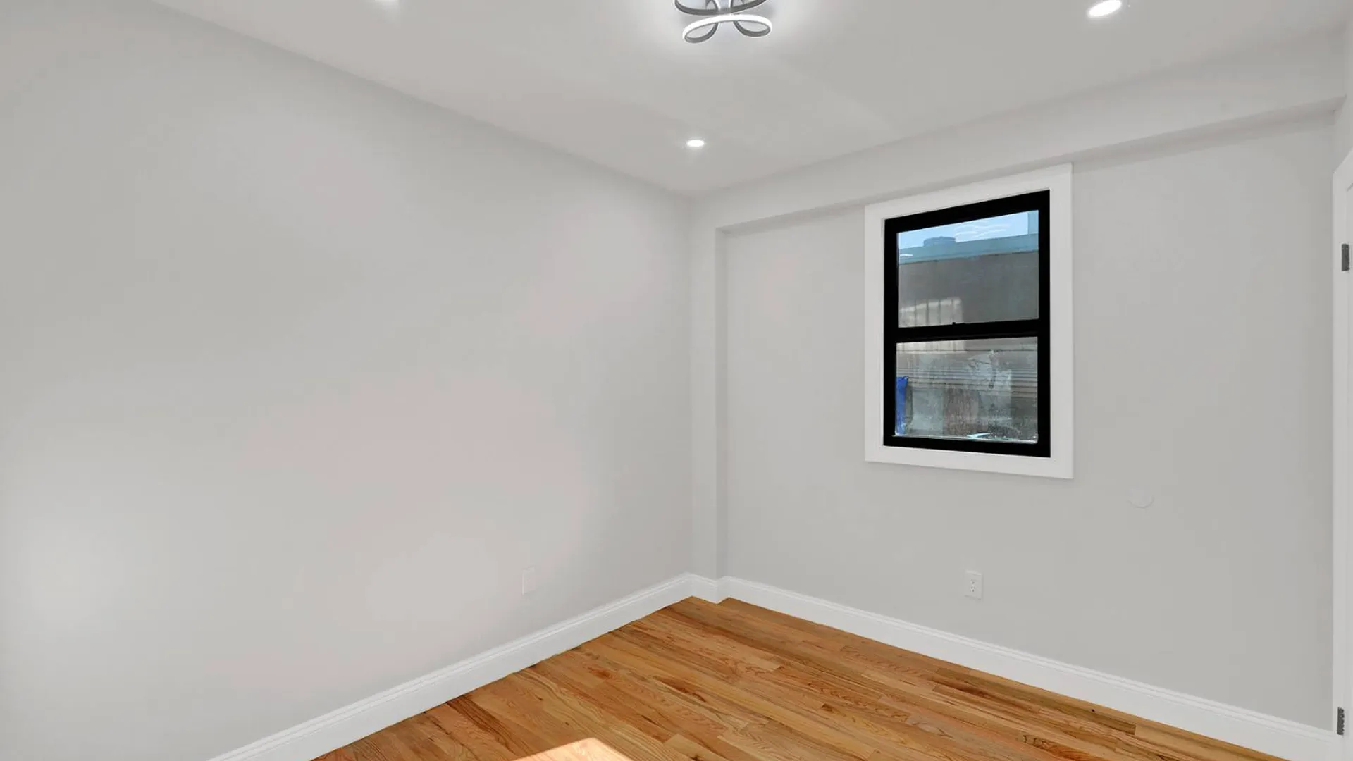 Property at 88-16 97 ave, queens, NY 11416 11