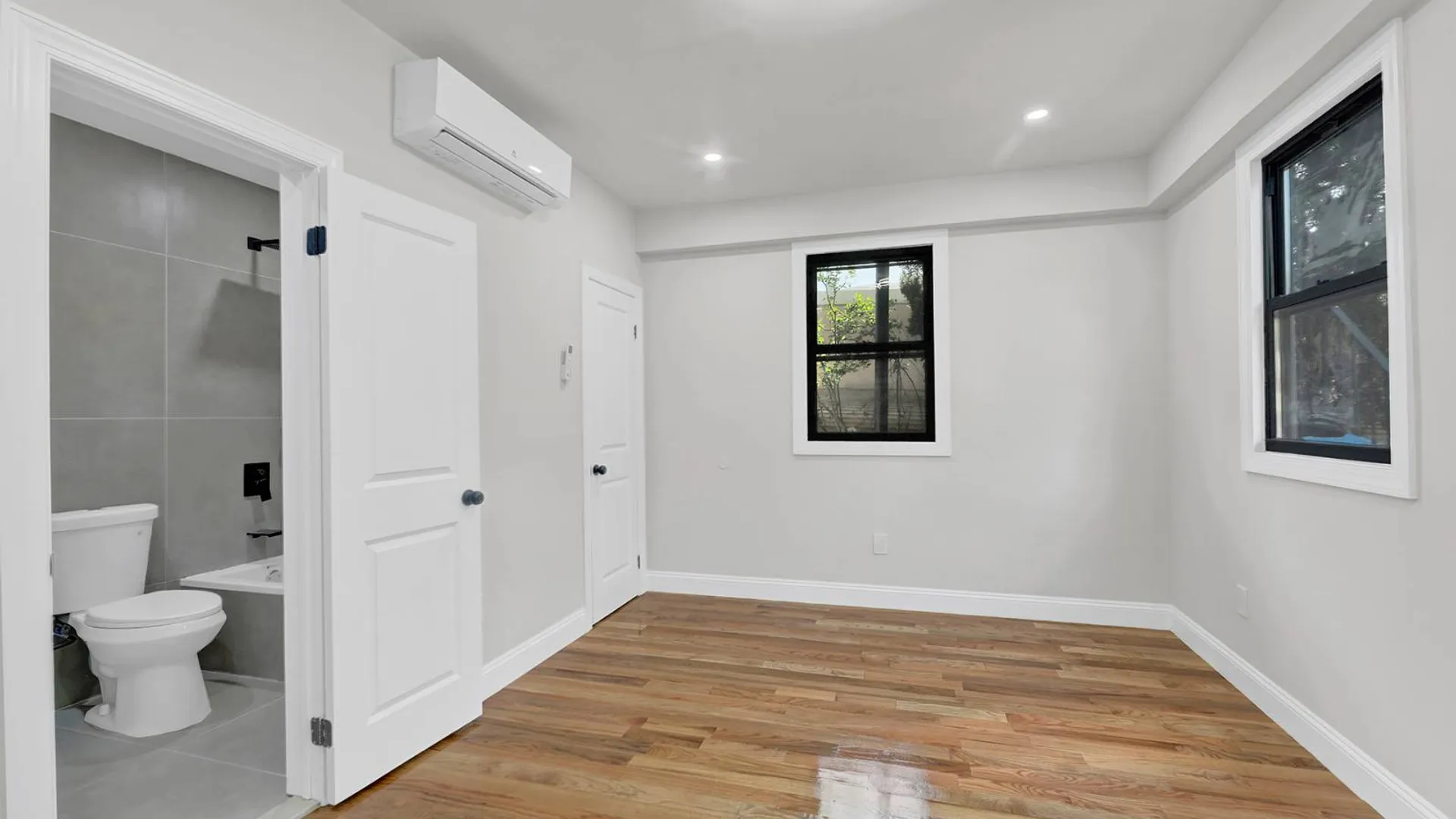 Property at 88-16 97 ave, queens, NY 11416 14