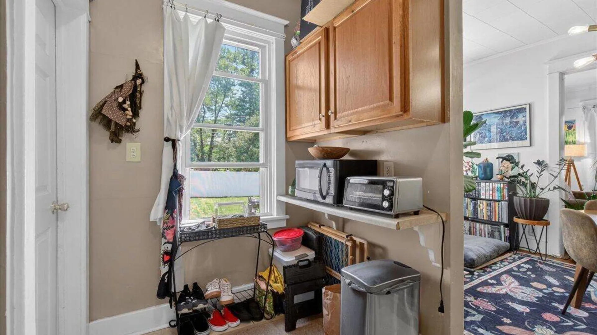 Property at 2 Woodlawn Terrace, Bethlehem, NY 12054 22