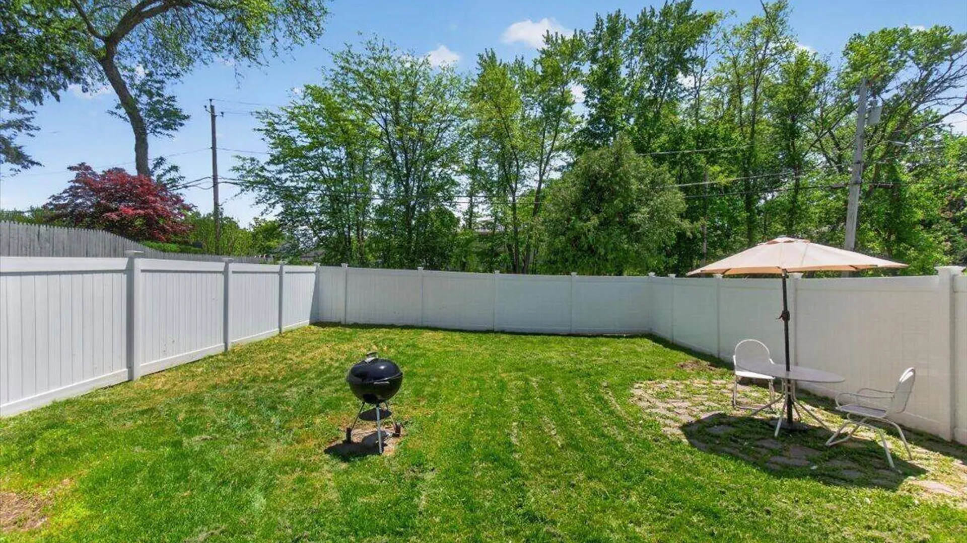 Property at 2 Woodlawn Terrace, Bethlehem, NY 12054 29