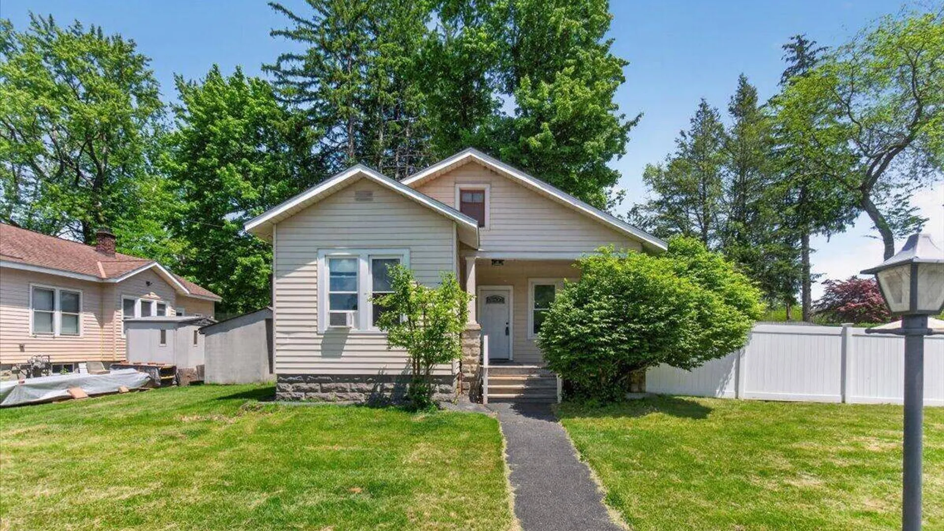 Property at 2 Woodlawn Terrace, Bethlehem, NY 12054 49