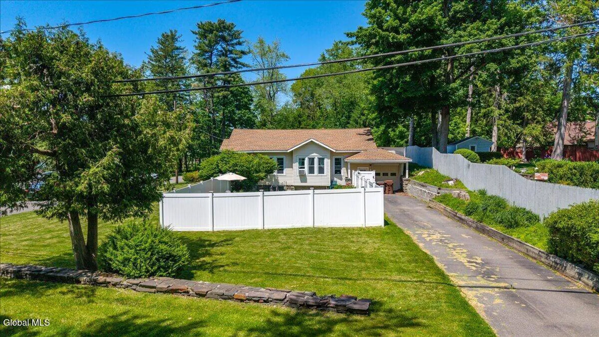 Property at 2 Woodlawn Terrace, Bethlehem, NY 12054 53