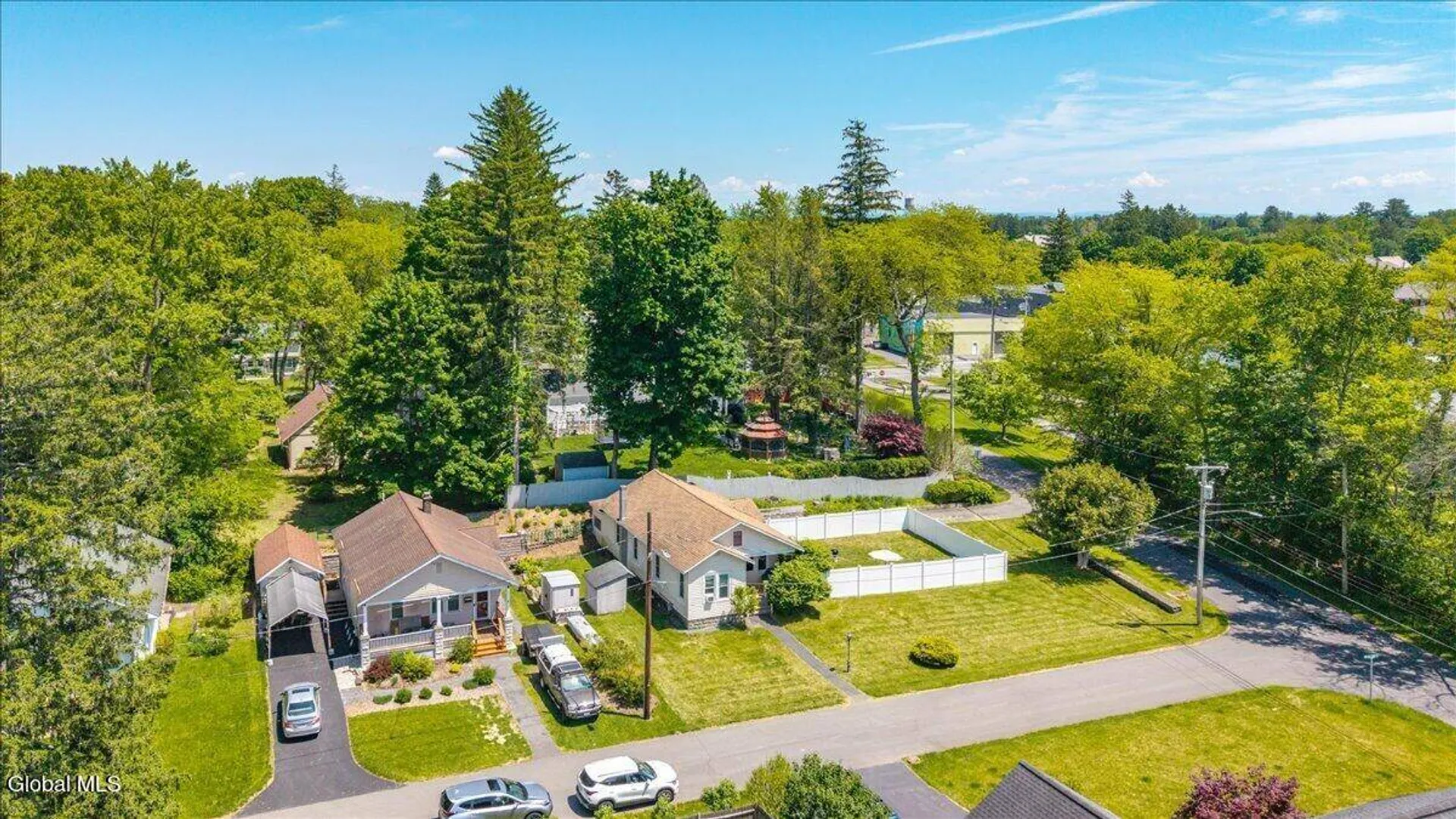 Property at 2 Woodlawn Terrace, Bethlehem, NY 12054 61