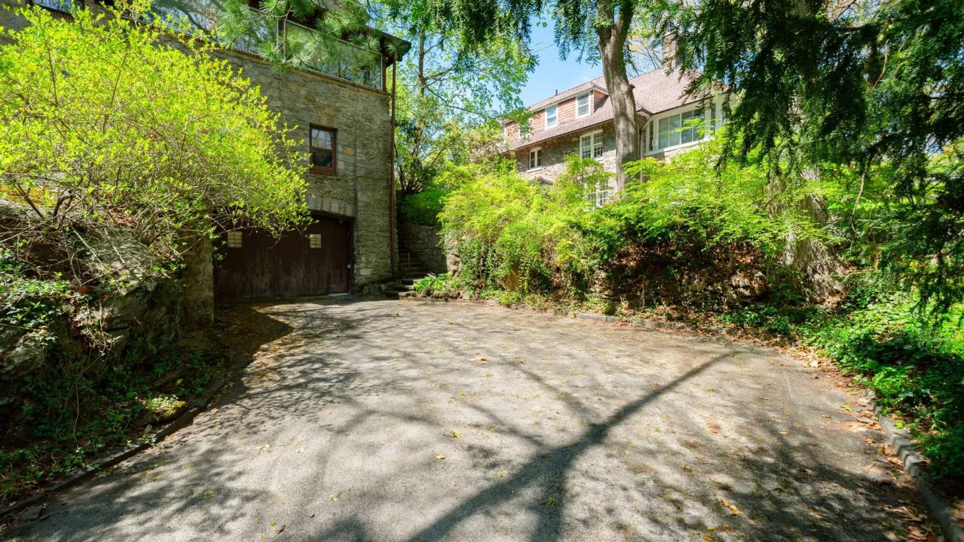 Property at 4501 Livingston Avenue, Bronx, NY 10471 3