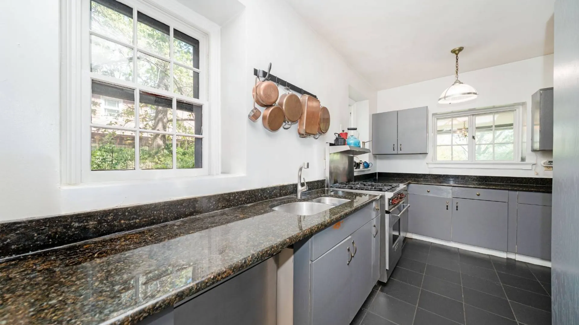 Property at 4501 Livingston Avenue, Bronx, NY 10471 20
